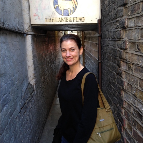 Meet your Posher, Mary - Picture 3 of 4